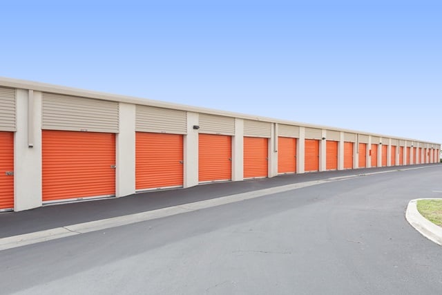20×10 Self Storage Unit in La Mirada, CA 15034 Alondra Blvd La Mirada, California 2