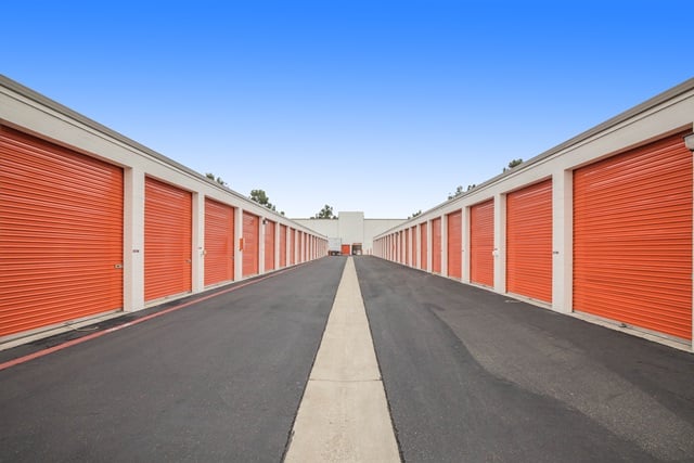 30×12 Self Storage Unit in Aliso Viejo, CA 41 Brookline Aliso Viejo, California 2