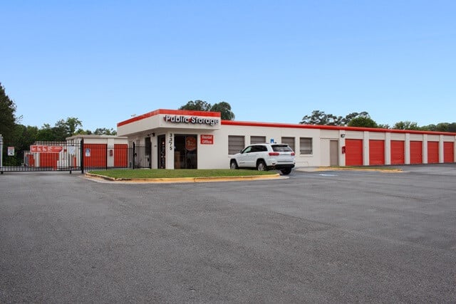 20×10 Self Storage Unit in Decatur, GA 3375 N Druid Hills Road Decatur, Georgia